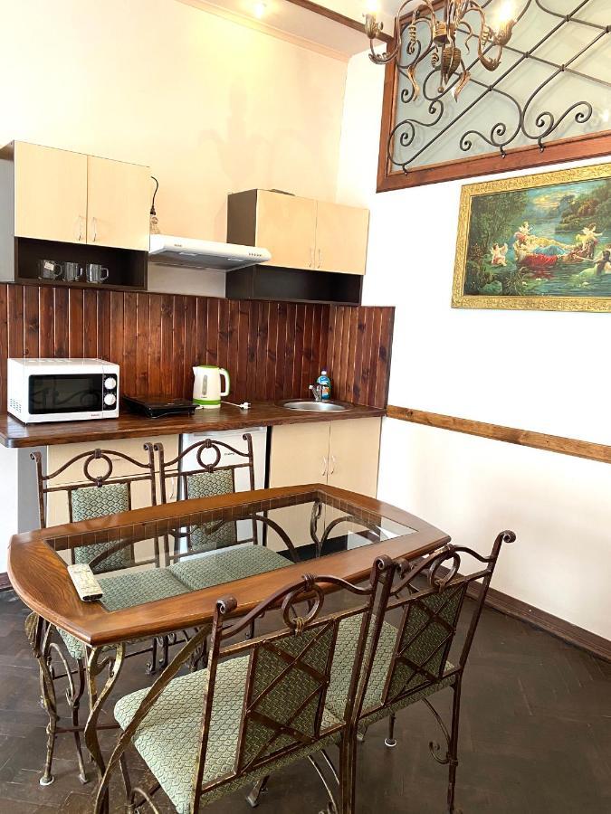 Квартира На Вулиці Лесі Українки 19 Lviv Eksteriør bilde
