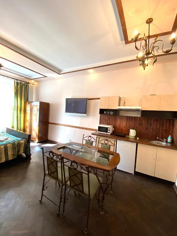 Квартира На Вулиці Лесі Українки 19 Lviv Eksteriør bilde