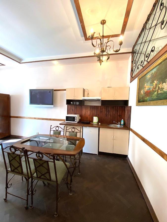 Квартира На Вулиці Лесі Українки 19 Lviv Eksteriør bilde